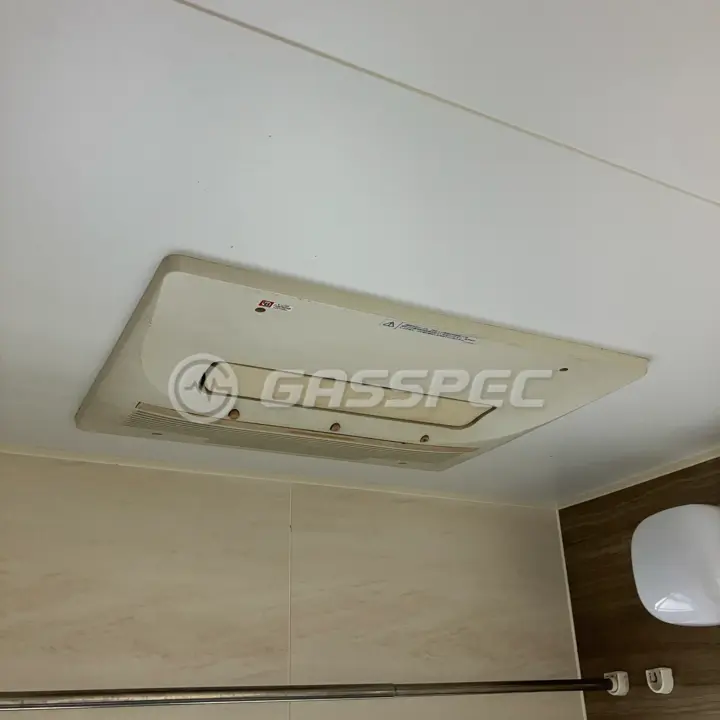 交換前の浴室乾燥機（ハーマン FD2816J3M）