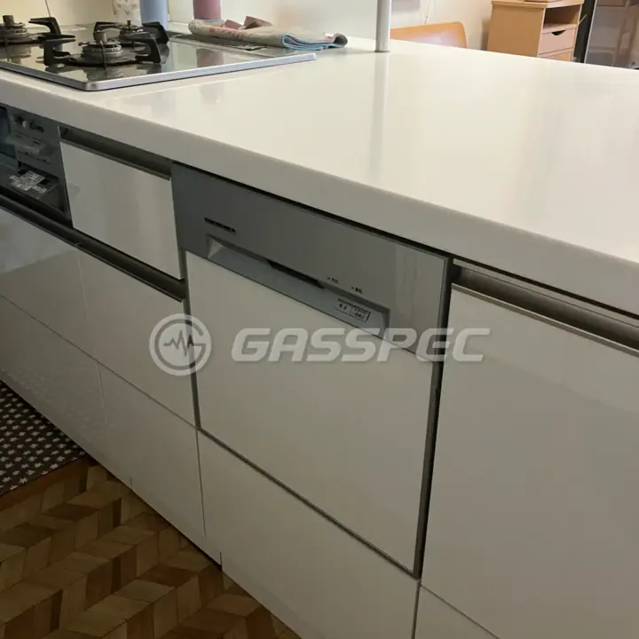 交換前のビルトイン食洗機（ハーマン FB4515）