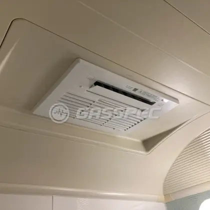 施工後の浴室乾燥機（リンナイ RBH-C3302K1P）