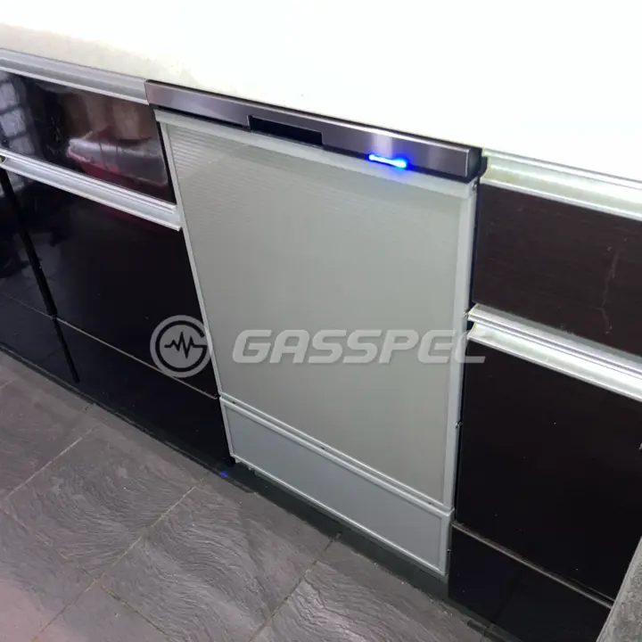 交換後のビルトイン食洗機（パナソニック NP-45BD1S）