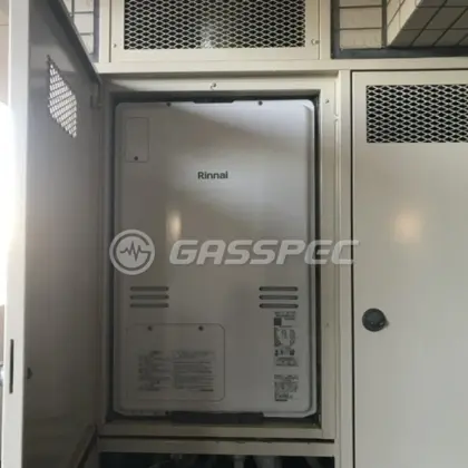 施工後の暖房熱源機（リンナイ RUFH-A2400AU2-3(A)）