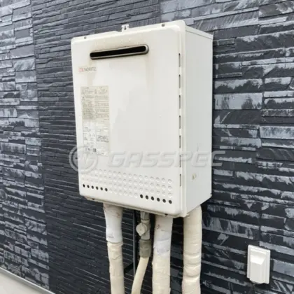 施工前の給湯器（GT-2450SAWX）