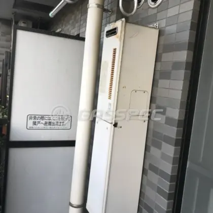施工前の給湯器（KG-A816RFWC-SLR2）