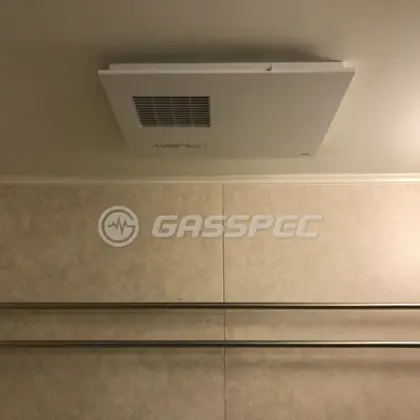 施工後の浴室乾燥機（TOTO TYB4013GAN）