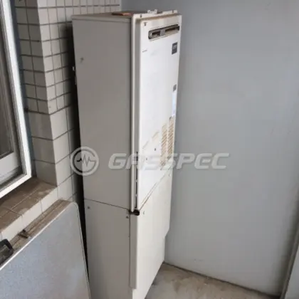 施工前の給湯器（AD-2899ARQ）