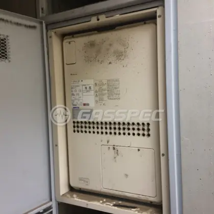 施工前の暖房熱源機（GTH-2413AWXH-H）