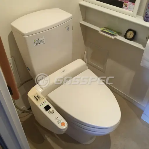 交換前のトイレ（TOTO SH380BA　CS380B）