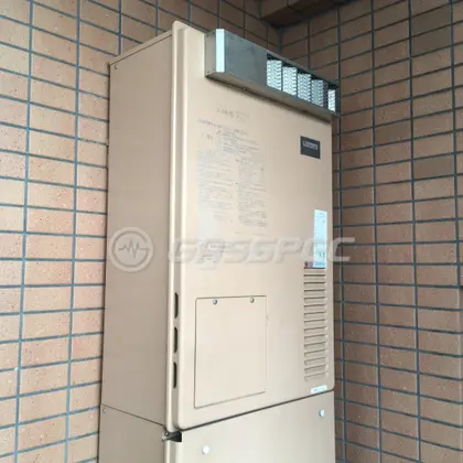施工前の暖房熱源機（AT-4200ARSAW3Q-56-G）