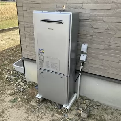 三重県員弁郡東員町 交換後の給湯器 リンナイ RUFH-UE2408AW2-6(A)