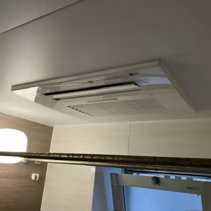 大阪府豊中市 交換後の浴室乾燥機 リンナイ RBH-C4102K3P
