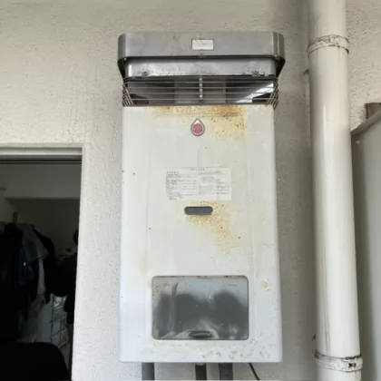 大阪府大阪市中央区 交換前の給湯器 陽栄製作所 S13-04
