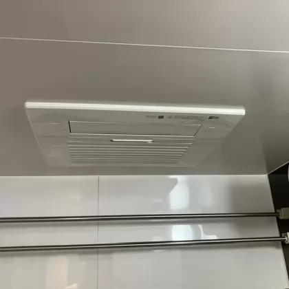 東京都江戸川区 交換後の浴室乾燥機 リンナイ RBH-C4102K3P