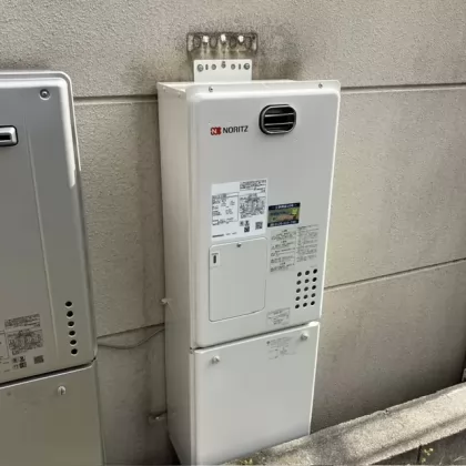 大阪府藤井寺市 交換後の給湯器 ノーリツ GH-1210W6H BL