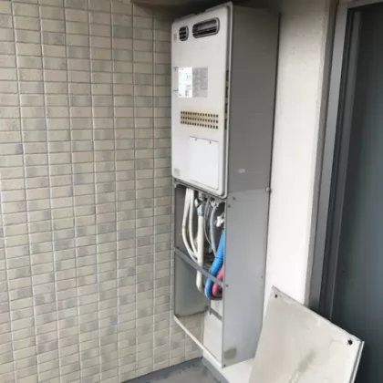 神奈川県海老名市 交換前の給湯器 ハーマン YGM2454RA6H