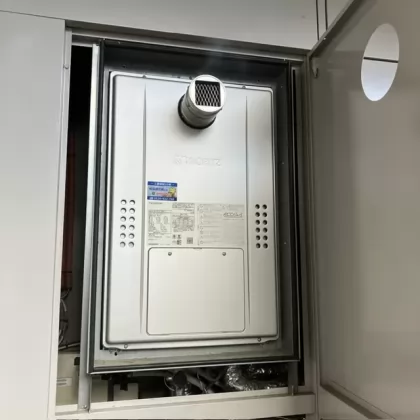 大阪府大阪市鶴見区 交換後の給湯器 ノーリツ GTH-CP2471SAW6H-T BL