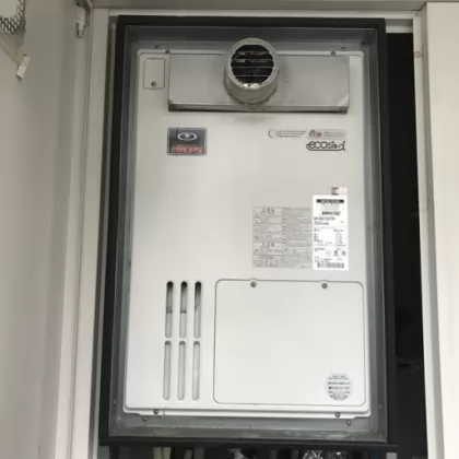 大阪府大阪市中央区 交換前の給湯器 パーパス GH-SD2700ZTH