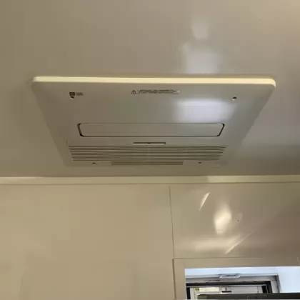 千葉県印西市 交換後の浴室乾燥機 ノーリツ BDV-4106AUKNC-J3-BL
