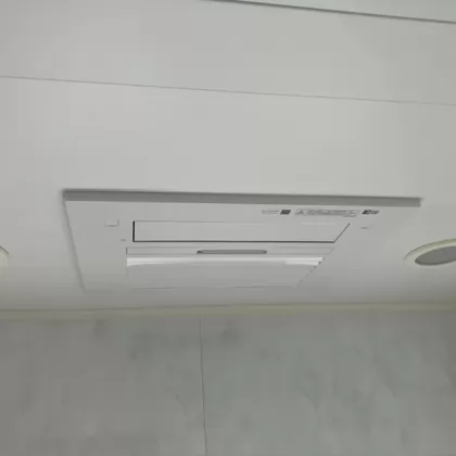 千葉県浦安市 交換後の浴室乾燥機 リンナイ RBH-C4102K3P