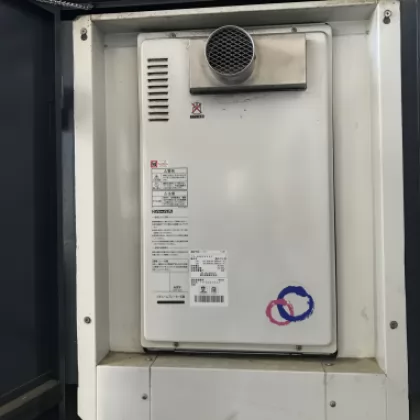 大阪府大阪市東成区 交換前の給湯器 パーパス TP-SQ244AT