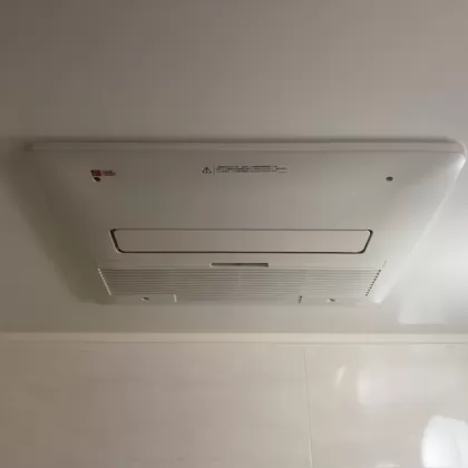 東京都江東区 交換後の浴室乾燥機 ノーリツ BDV-4106AUKNC-J3-BL