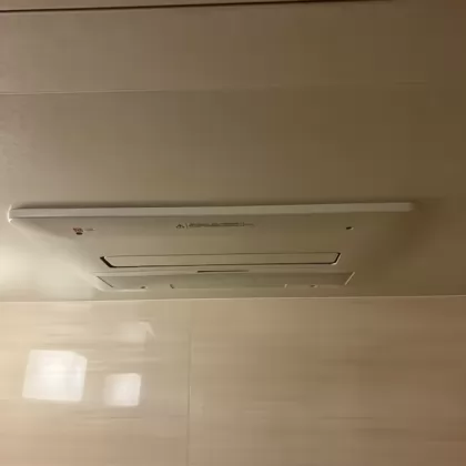 大阪府大阪市中央区 交換後の浴室乾燥機 ノーリツ BDV-4106AUKNC-J3-BL