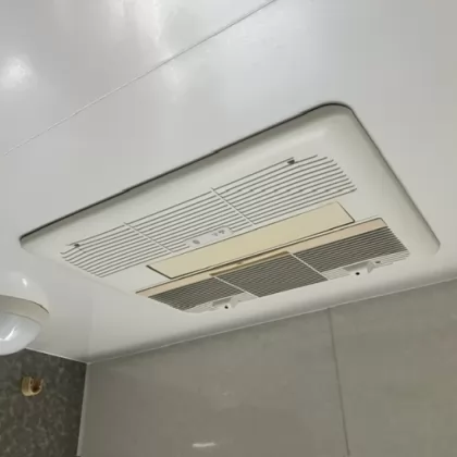 千葉県千葉市稲毛区 交換前の浴室乾燥機 ハーマン FD2810F1M