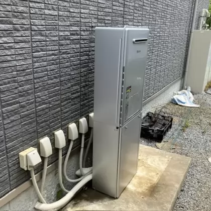 茨城県古河市 交換後の給湯器 リンナイ RUFH-E2408AW2-6(A)