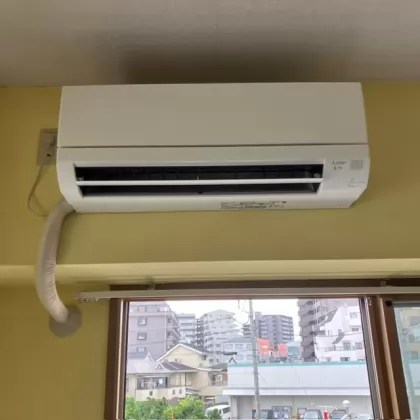 東京都東久留米市 交換後のエアコン 三菱電機 MSZ-GV2226-W