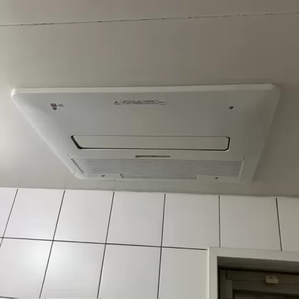 大阪府大阪市城東区 交換後の浴室乾燥機 ノーリツ BDV-4106AUKNC-J3-BL
