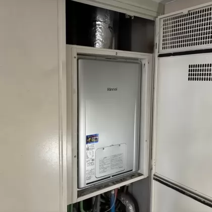 東京都江戸川区 交換後の給湯器 リンナイ RUFH-E2407AU2-3(A)
