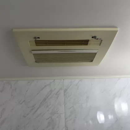 東京都西東京市 交換前の浴室乾燥機 ナショナル（松下） ABD-3299ACSK-J3
