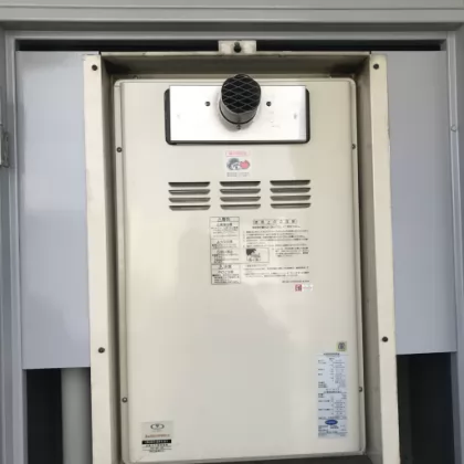 大阪府堺市南区 交換前の給湯器 三洋電機 DD-244RA-L