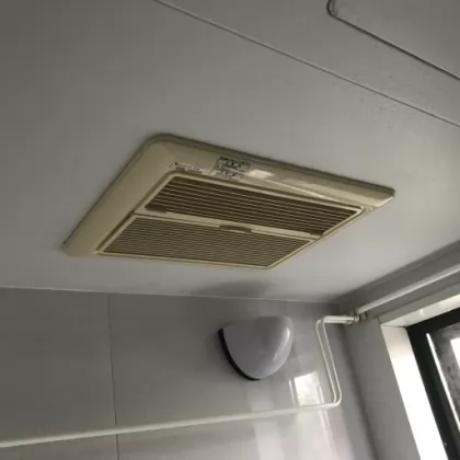 神奈川県横浜市金沢区 交換前の浴室乾燥機 三洋電機 DBD-28KTSA