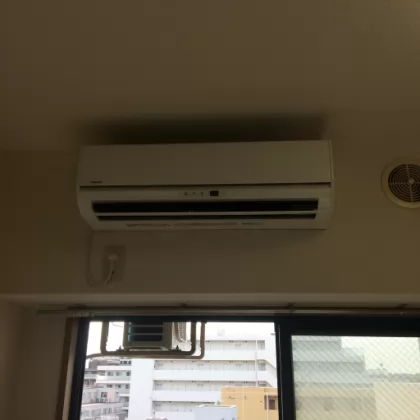 東京都大田区 交換後のエアコン 東芝 RAS-2257V