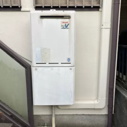 神奈川県横浜市瀬谷区 交換前の給湯器 リンナイ RUF-A1610SAW