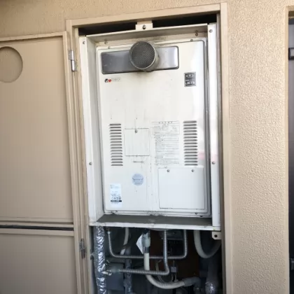 大阪府堺市中区 交換前の給湯器 ハーマン YG2432RT