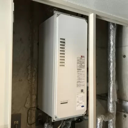 大阪府泉大津市 交換前の給湯器 パーパス TP-SP207SZU-1R