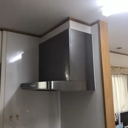 千葉県千葉市緑区 交換前のレンジフード