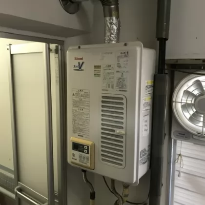 三重県津市 交換前の給湯器 リンナイ RUX-V1611SWFA-E