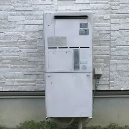 大阪府堺市南区 交換前の給湯器 リンナイ RVD-A2400SAW2-1