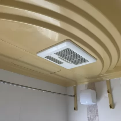 神奈川県横浜市戸塚区 交換前の浴室乾燥機 東京ガス IBD-3001ACSK
