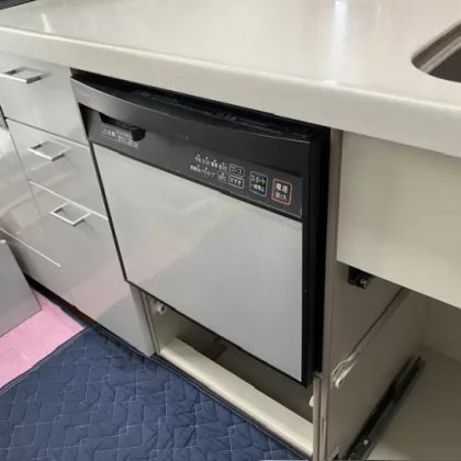 大阪府大阪市城東区 交換前のビルトイン食洗機 ナショナル（松下） NP-P45X1P1