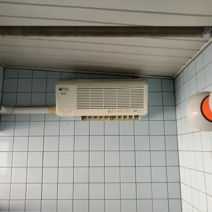 千葉県習志野市 交換前の浴室乾燥機 リンナイ RBH-W411KSND