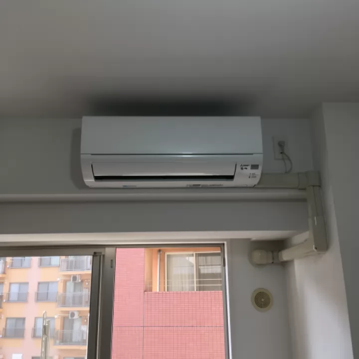 交換後のエアコン（三菱 MSZ-GV2818W）