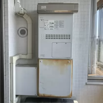 東京都武蔵野市 交換前の給湯器 ノーリツ GTH-2417SAWX3H-L