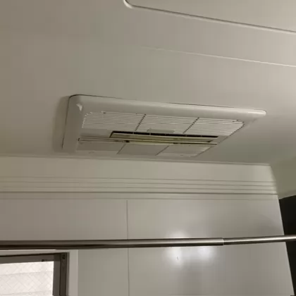 大阪府大阪市平野区 交換前の浴室乾燥機 ハーマン FD2810F1
