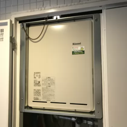 大阪府大阪市東成区 交換後の給湯器 リンナイ RUF-A2405SAU(B)