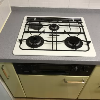 神奈川県厚木市 交換前のビルトインガスコンロ ハーマン DG3068NR
