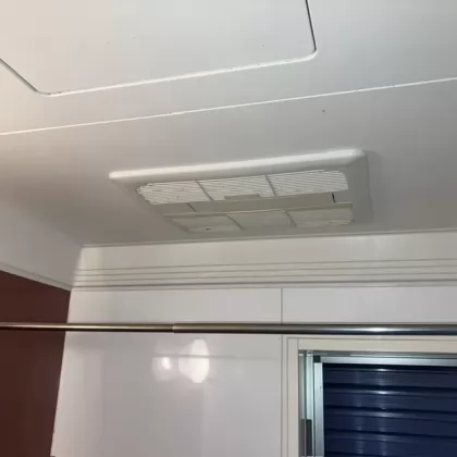 大阪府大阪市東住吉区 交換前の浴室乾燥機 ハーマン FD2810F1