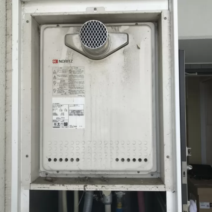 交換前の給湯器（ノーリツ GT-2428SAWX-T）